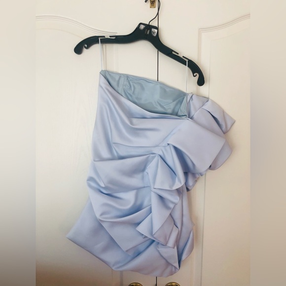 Alexandre Vauthier Strapless Ruffle Satin Mini Cocktail Dress. - Picture 4 of 8